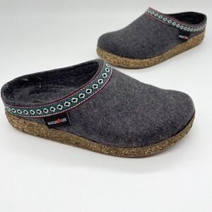 Haflinger Grizzly Classic Slip Ons